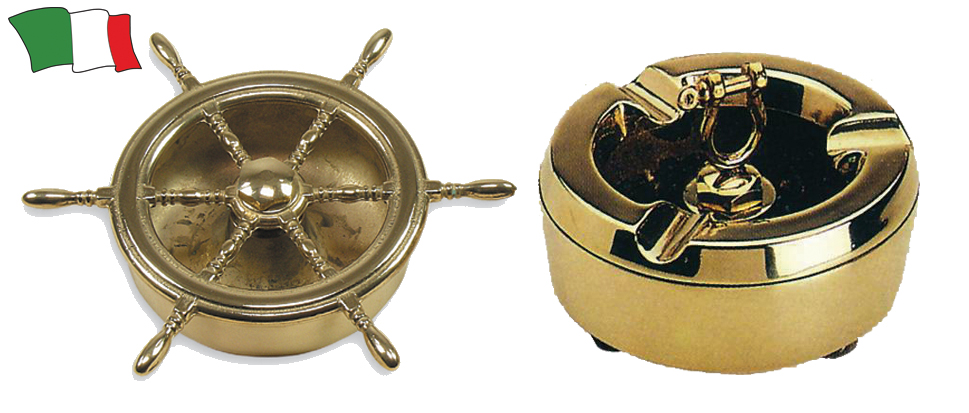 Polirana pepeljara zlatne boje sa mini okovom u sredini